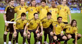 利物浦赫拉芬贝赫双响助球队2-0完胜埃弗顿，领跑英超联赛