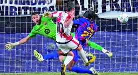 20岁中国留洋新星头球绝平，闪耀欧洲赛场成国足希望之光